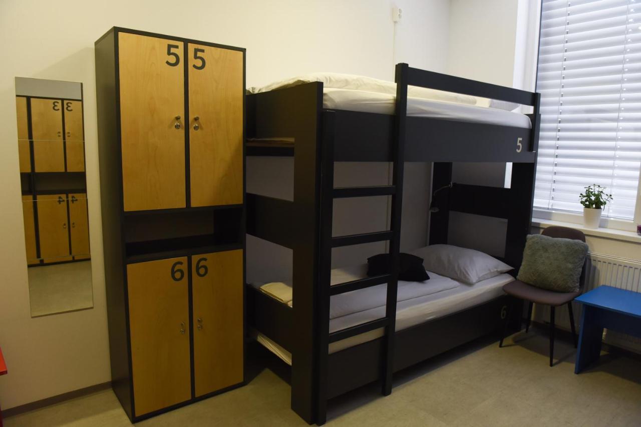 Ms Sparrow Hostel *